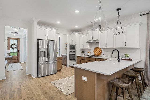 810 Abbey Gardens Lane, Moncks Corner, SC 29461