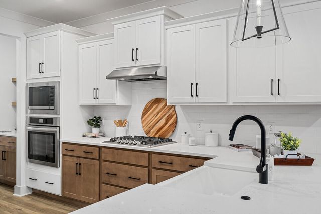 810 Abbey Gardens Lane, Moncks Corner, SC 29461