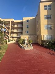 2801 Somerset Drive 105, Lauderdale Lakes, FL 33311