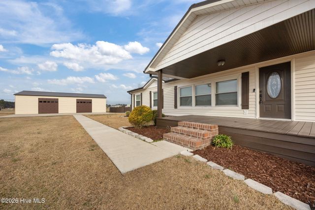 3905 Hudsons Crossroads Road, Greenville, NC 27858