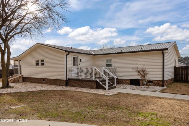 3905 Hudsons Crossroads Road, Greenville, NC 27858