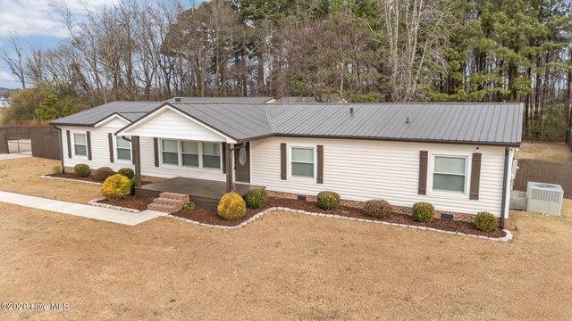 3905 Hudsons Crossroads Road, Greenville, NC 27858