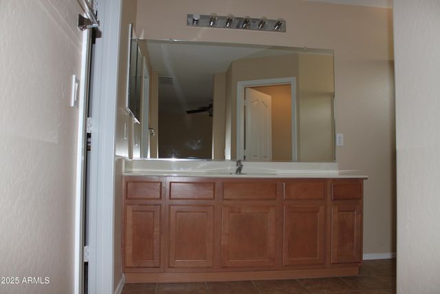 33082 N CAT HILLS Avenue, San Tan Valley, AZ 85144