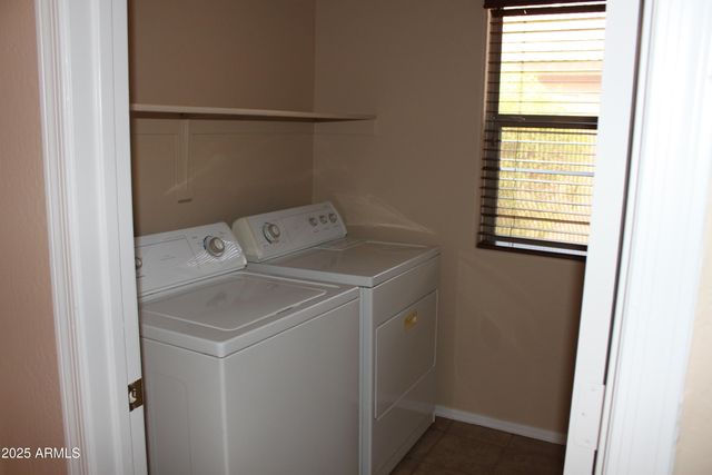 33082 N CAT HILLS Avenue, San Tan Valley, AZ 85144