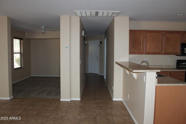 33082 N CAT HILLS Avenue, San Tan Valley, AZ 85144