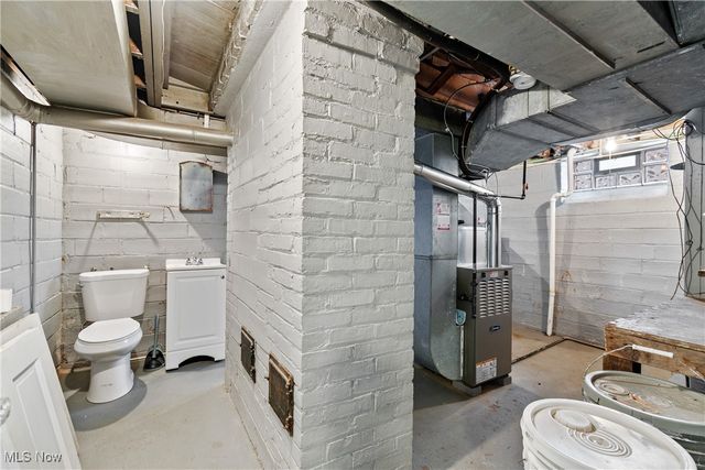 14313 Montrose Avenue, Cleveland, OH 44111