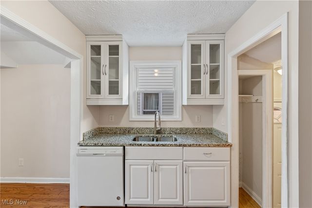 14313 Montrose Avenue, Cleveland, OH 44111