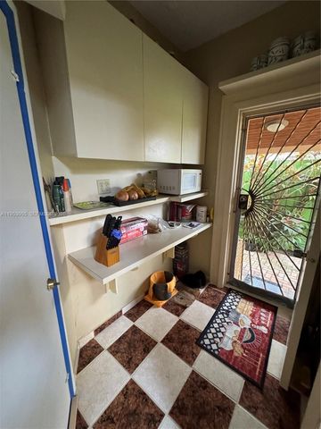 322 SW 31st Ct, Miami, FL 33135