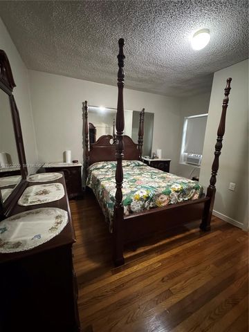 322 SW 31st Ct, Miami, FL 33135