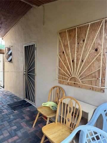 322 SW 31st Ct, Miami, FL 33135