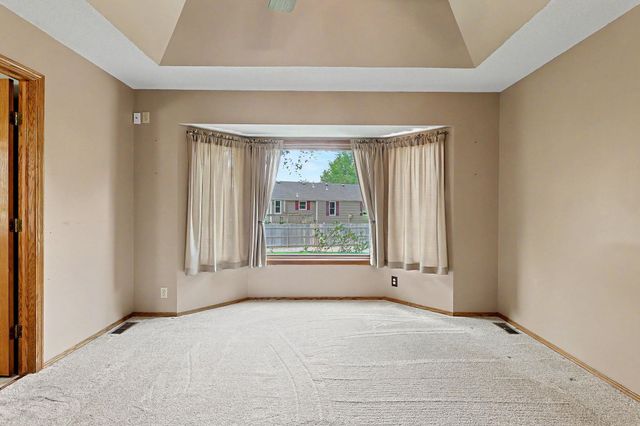 2351 N Crestline Ct., Wichita, KS 67205