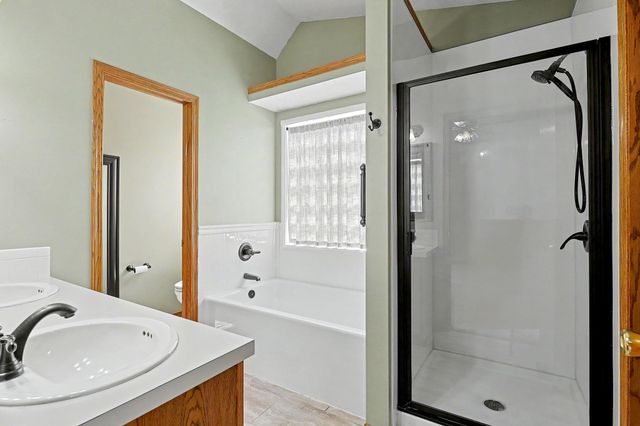 2351 N Crestline Ct., Wichita, KS 67205