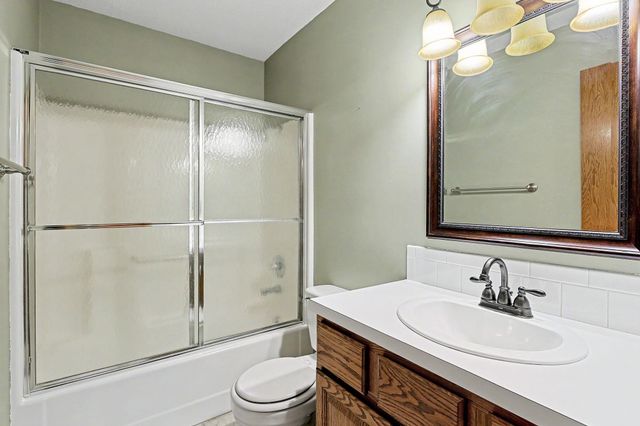 2351 N Crestline Ct., Wichita, KS 67205