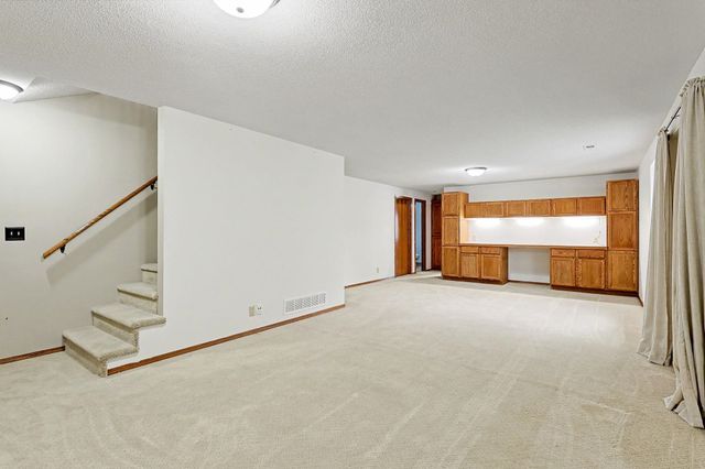 2351 N Crestline Ct., Wichita, KS 67205