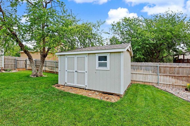 2351 N Crestline Ct., Wichita, KS 67205