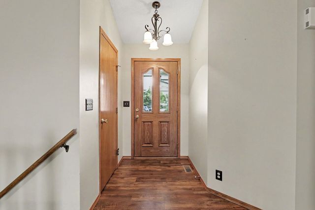 2351 N Crestline Ct., Wichita, KS 67205