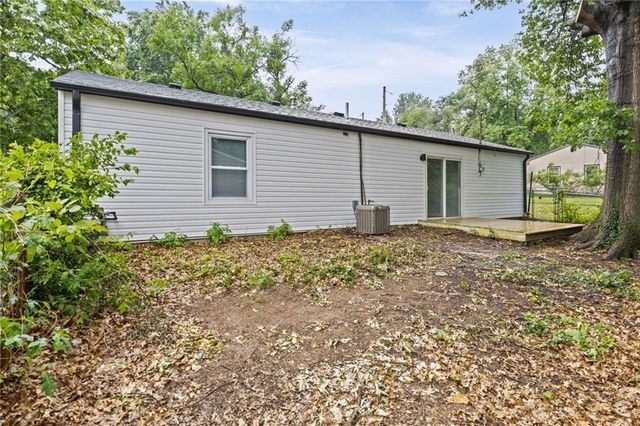 1828 Brook Street, Lawrence, KS 66044