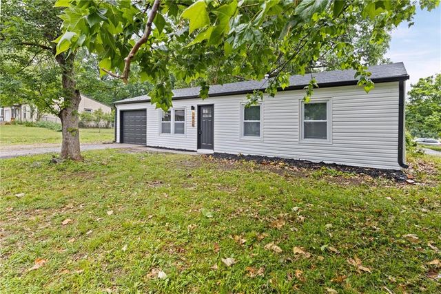 1828 Brook Street, Lawrence, KS 66044