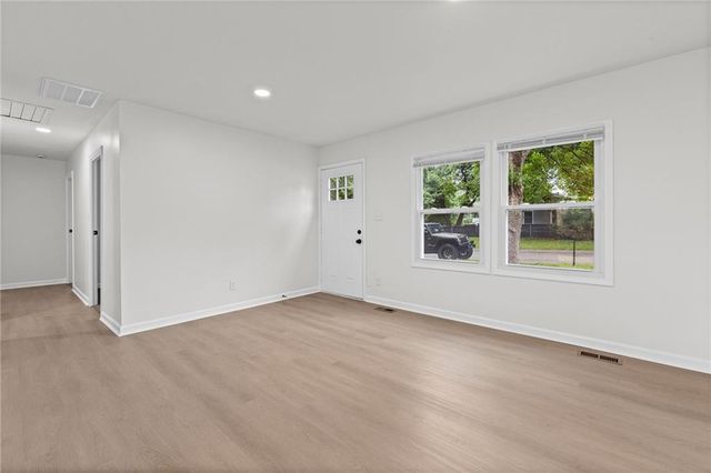 1828 Brook Street, Lawrence, KS 66044
