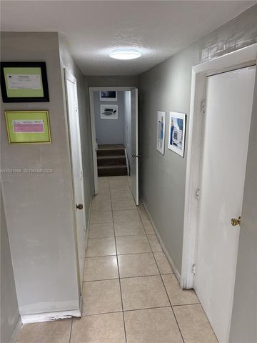 1750 W 39th Pl 1007, Hialeah, FL 33012