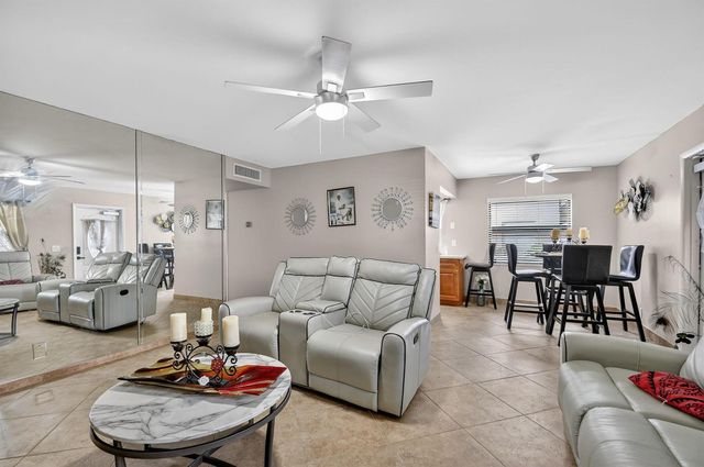 743 Burgundy P, Delray Beach, FL 33484