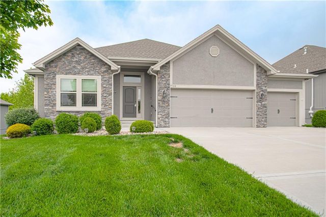 9326 N Ditzler Avenue, Kansas City, MO 64157