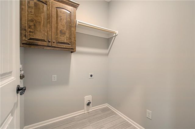 9326 N Ditzler Avenue, Kansas City, MO 64157