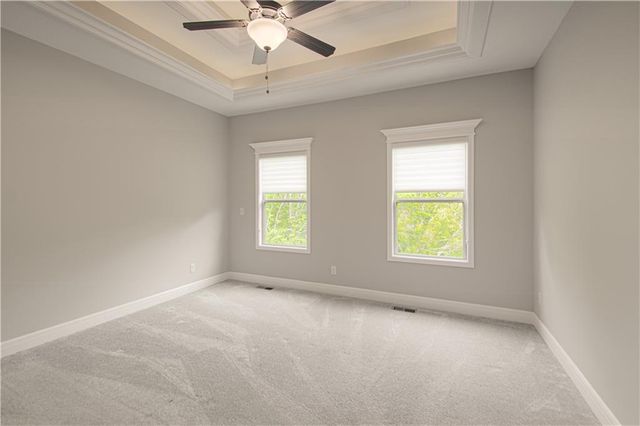 9326 N Ditzler Avenue, Kansas City, MO 64157