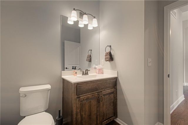 9326 N Ditzler Avenue, Kansas City, MO 64157