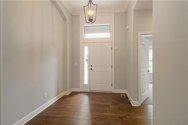 9326 N Ditzler Avenue, Kansas City, MO 64157