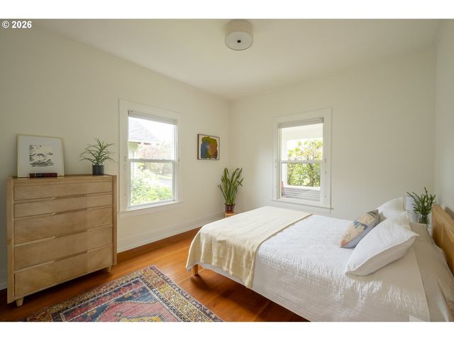 3825 N LONGVIEW Ave, Portland, OR 97227