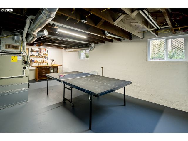 3825 N LONGVIEW Ave, Portland, OR 97227