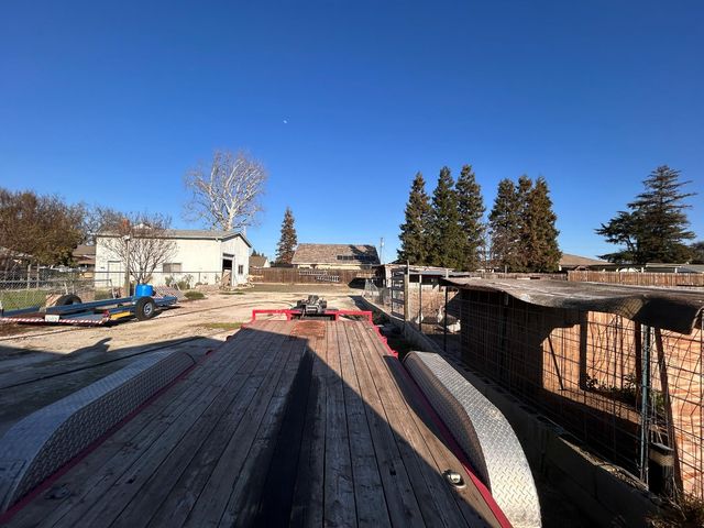 4910 E Zeering Rd, Denair, CA 95316