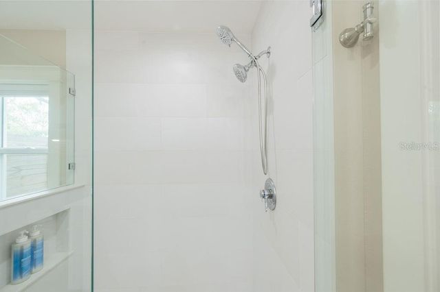 216 18TH STREET E, Bradenton, FL 34208