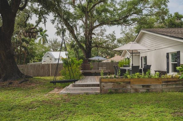 216 18TH STREET E, Bradenton, FL 34208