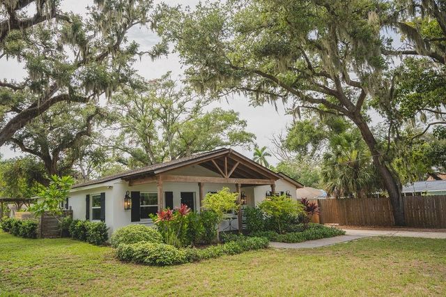 216 18TH STREET E, Bradenton, FL 34208