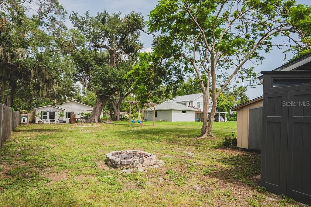 Image 33 of property listing at 216 18TH STREET E, Bradenton, FL 34208