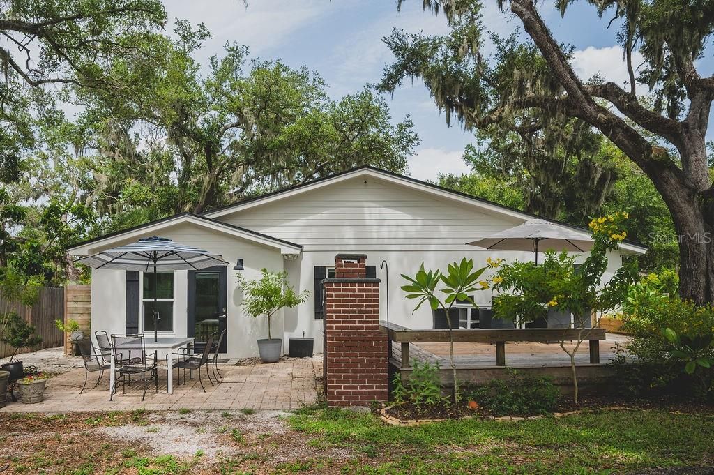 Image 36 of property listing at 216 18TH STREET E, Bradenton, FL 34208