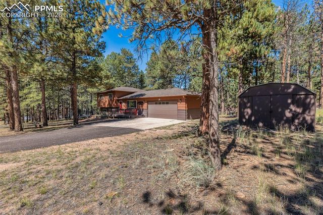 702 Sunnywood Loop, Woodland Park, CO 80863