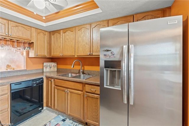 372 Charlemagne BLVD B202, Naples, FL 34112