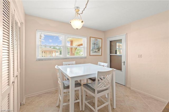 372 Charlemagne BLVD B202, Naples, FL 34112