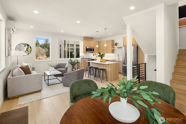 10829 11th Avenue NE, Seattle, WA 98125