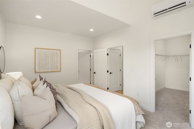 10829 11th Avenue NE, Seattle, WA 98125