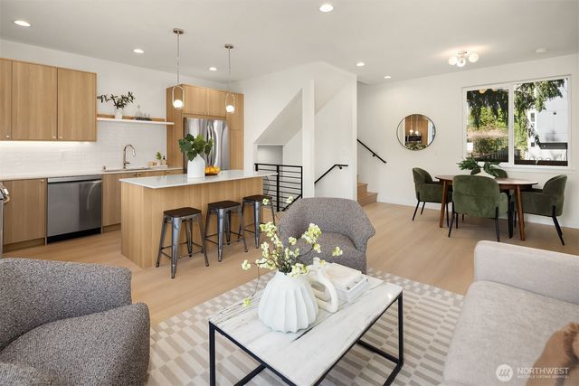 10829 11th Avenue NE, Seattle, WA 98125