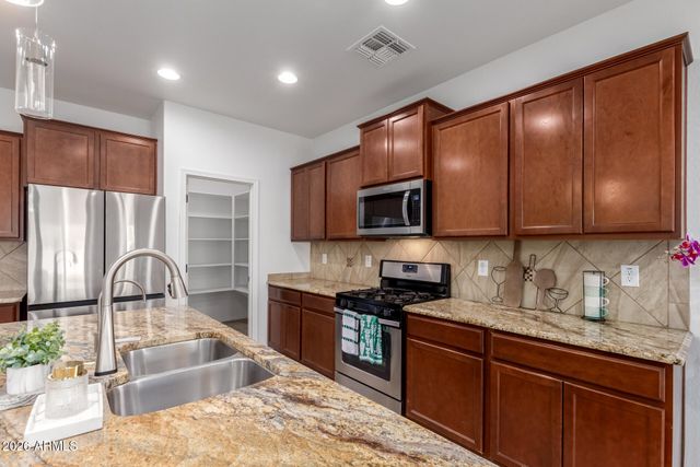 27321 N 51ST Glen, Phoenix, AZ 85083