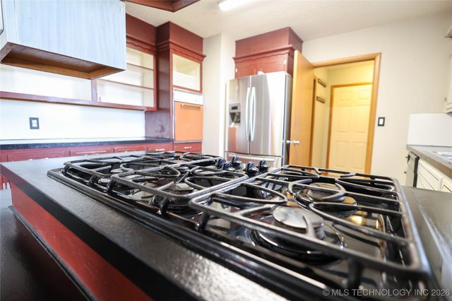 1701 W 14th, Sulphur, OK 73086