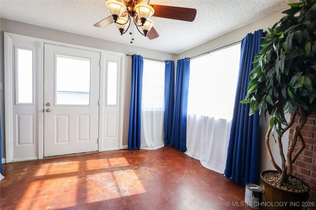 1701 W 14th, Sulphur, OK 73086