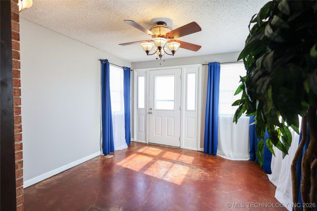 1701 W 14th, Sulphur, OK 73086