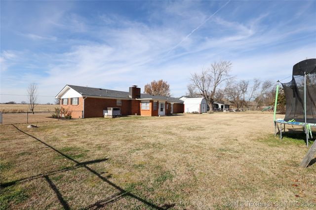 1701 W 14th, Sulphur, OK 73086