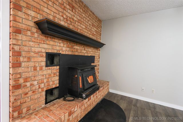 1701 W 14th, Sulphur, OK 73086